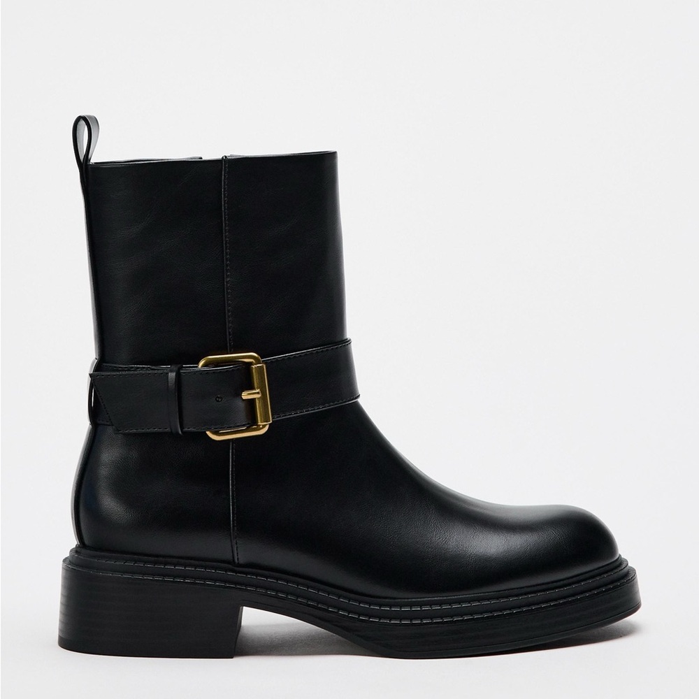 NEW Zara Flat Buckled Ankle Boots in Black 9